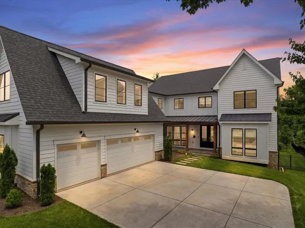 202 Branch Rd SE, Vienna, VA 22180