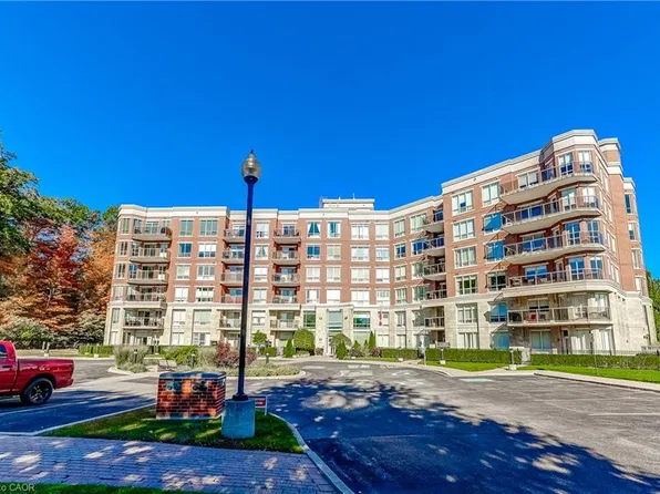 483 Faith Dr #301, Mississauga, ON L5R 0A1
