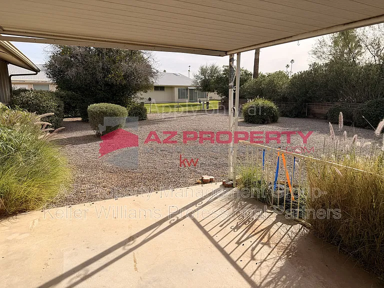 10831 W Deanne Dr — Photo 15