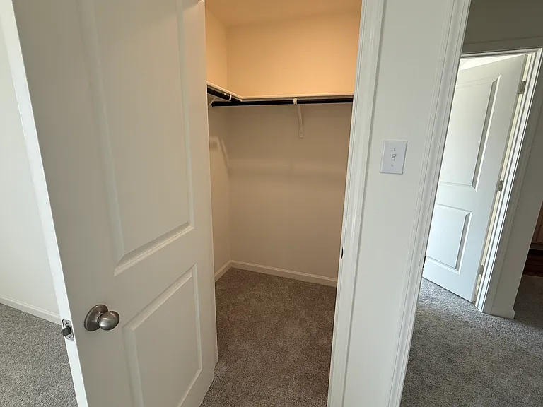 2201 Burnwood St — Photo 19