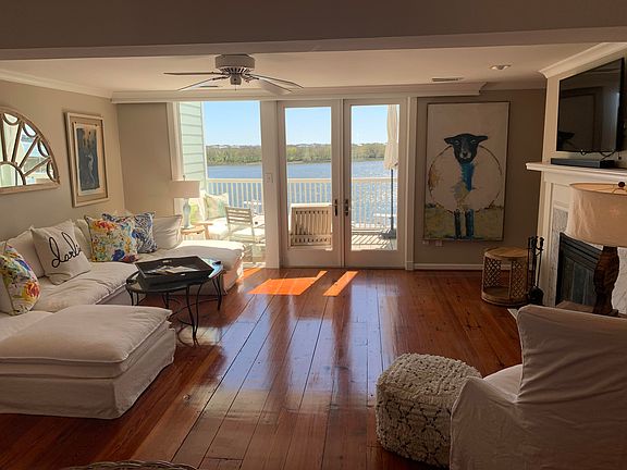 3rd image of 1664 Marsh Harbor Ln Unit C