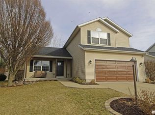 10504 N Schopp Ln, Peoria, IL 61615