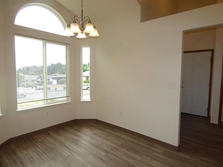 5699 Waln Creek Ct S — Photo 10