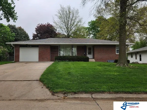 1450 Walnut St, Syracuse, NE 68446