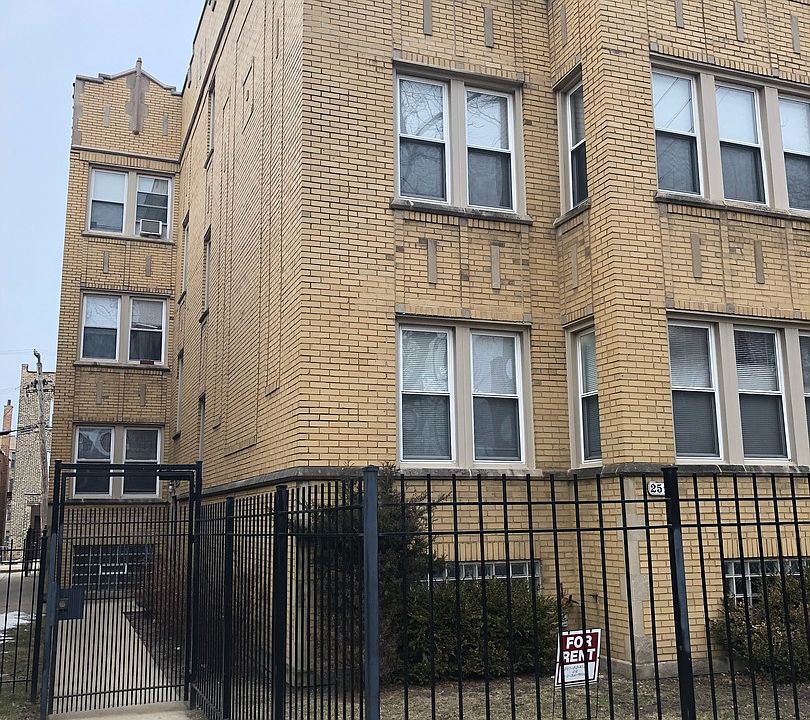 1st image of 2514 W Berwyn Ave APT 1R