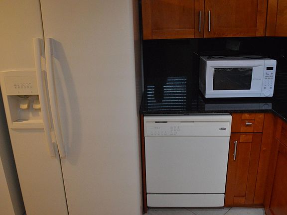 4th image of 13000 SW 92nd Ave APT B409