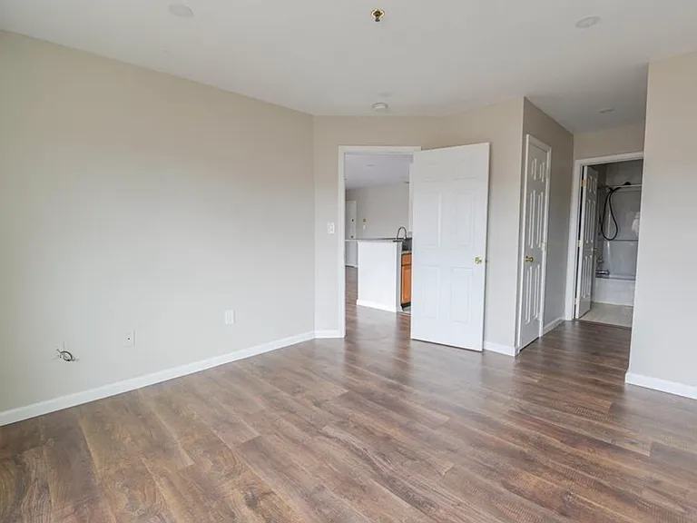 410 Canal Park #410 — Photo 5