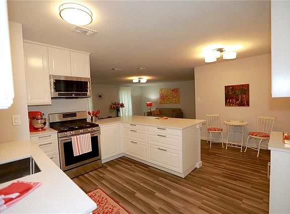 2nd image of 2614 Carlow Dr