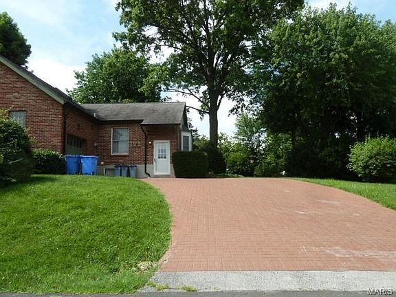 3rd image of 785 Brown St
