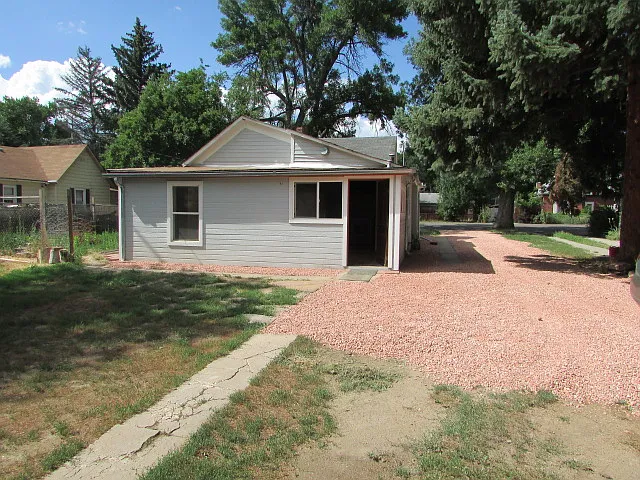3 bed, 1468 sqft, $2,500 — Photo 2
