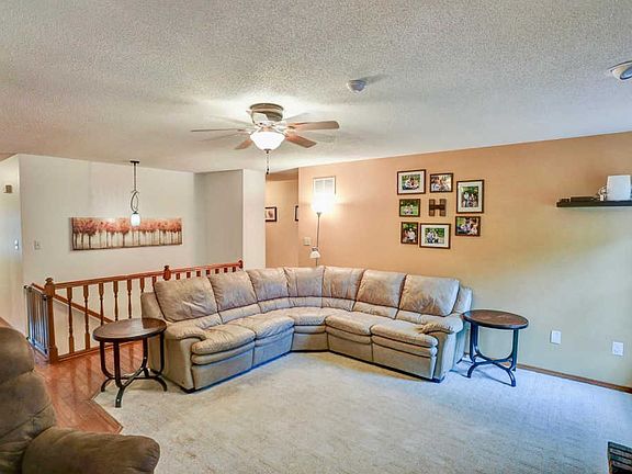 3rd image of 901 Rolling Meadows Dr