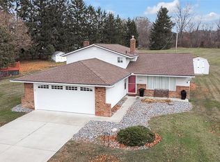 6031 Sunset Dr, Bedford Heights, OH