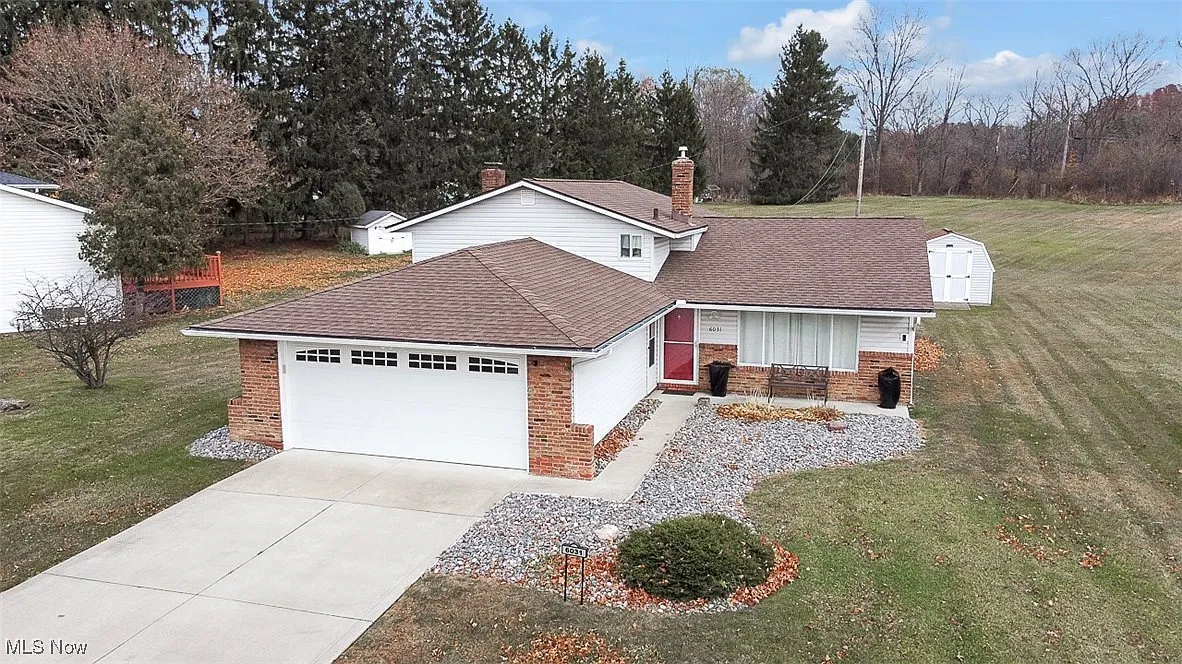 6031 Sunset Dr photo 1