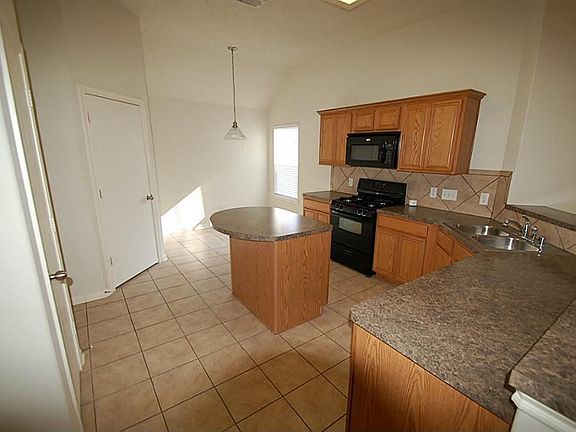 3rd image of 12915 Rose Landing Dr