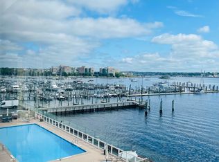 292 Pequot Ave APT 4C, New London, CT 06320