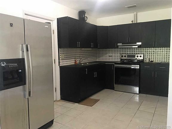 4th image of 1701 NE 173rd St #0