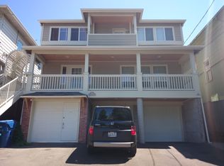 910 14th Ave, Seattle, WA 98122