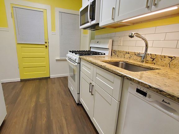 5th image of 6832 Balson Ave