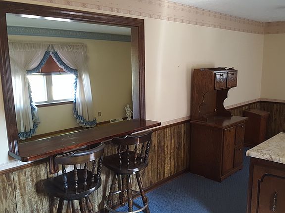 4th image of 100 Simmental Ln