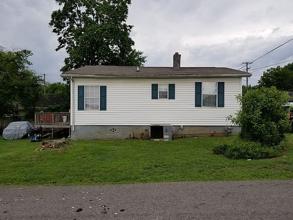 3rd image of 2434 Hoitt Ave