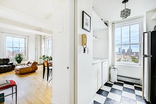 Rented by Compass | media 12