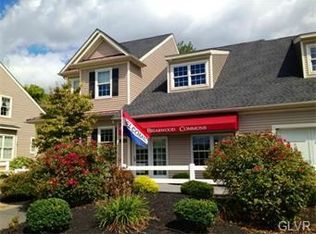 5512 Briar Ln, Whitehall, PA 18052