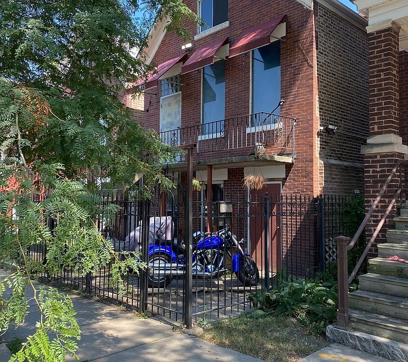 2nd image of 2815 S Hamlin Ave