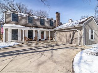 1113 Dover Ct, Batavia, IL