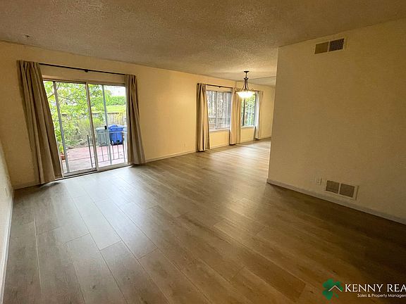 4th image of 3709 Fairfax Way