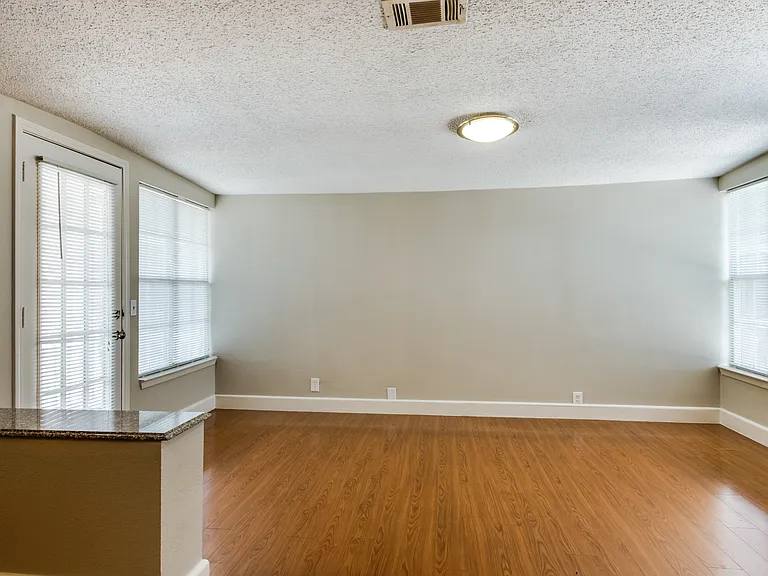 1461 Javelin Way — Photo 7