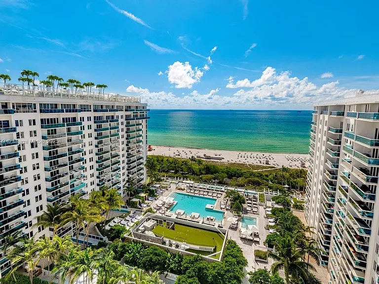 2301 Collins Ave — Photo 12