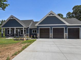 22363 Via Del Corso, Elkhart, IN 46516