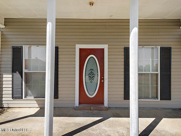 2nd image of 4424 Blake Cir