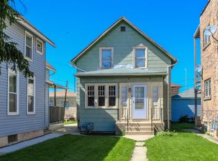 2340 Prairie St, Blue Island, IL 60406
