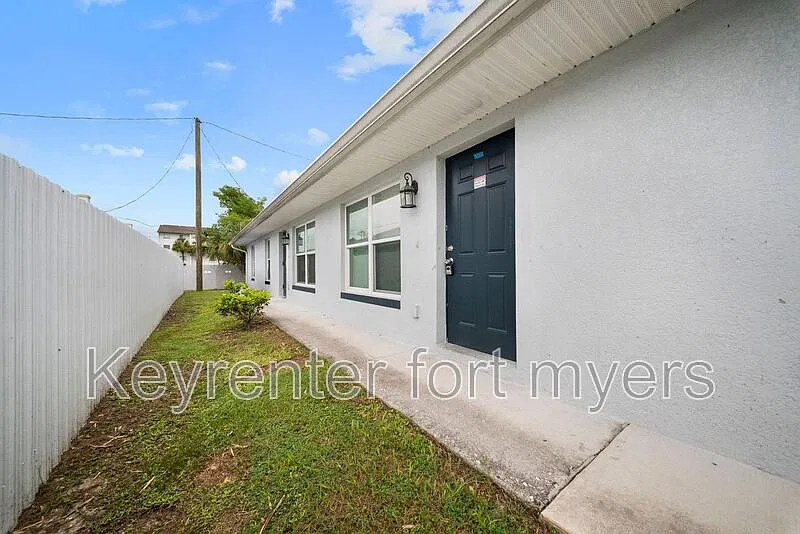 3 bed, 2.0 bath, 1050 sqft, $1,450 — Photo 3