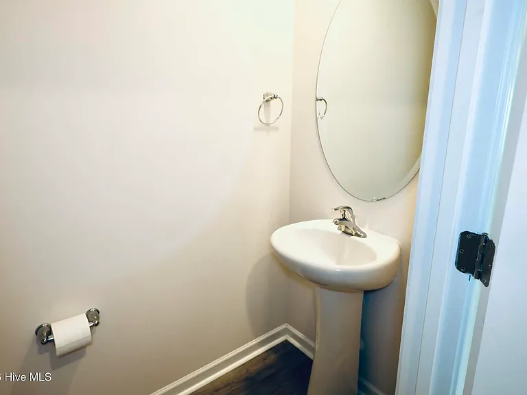 2109 Gracie Ln — Photo 17