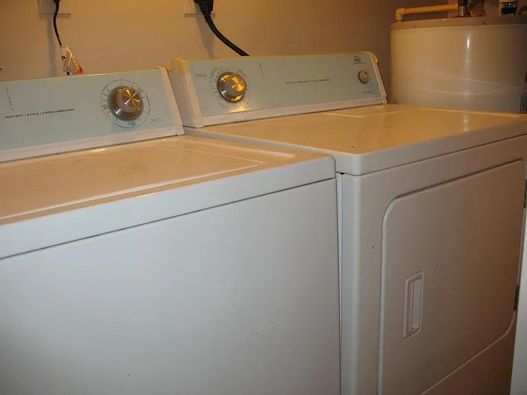 411 Rosecroft Ter — Photo 11