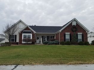 5869 Canterfield Ct, Weldon Spring, MO 63304