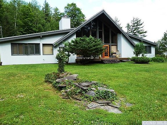 3rd image of 2515 Platte Clove Road