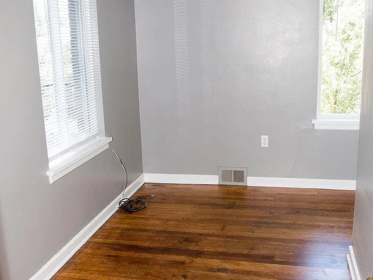 1223 Greenbrier Rd #1 — Photo 45