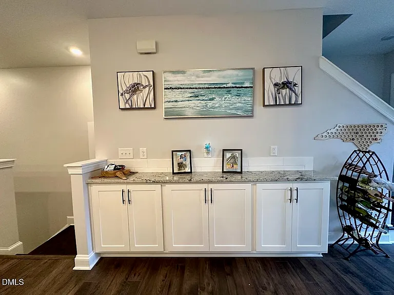 230 Marietta Way — Photo 8