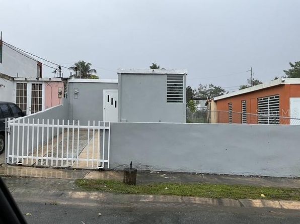 4 Calle Diamante, Carolina, PR 00987