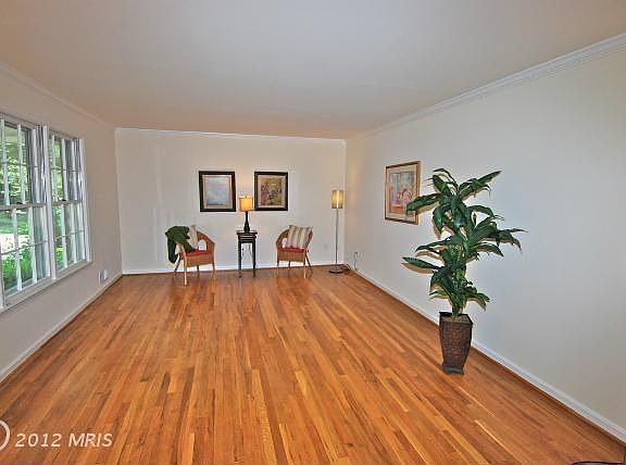 5th image of 3815 Poe Ct