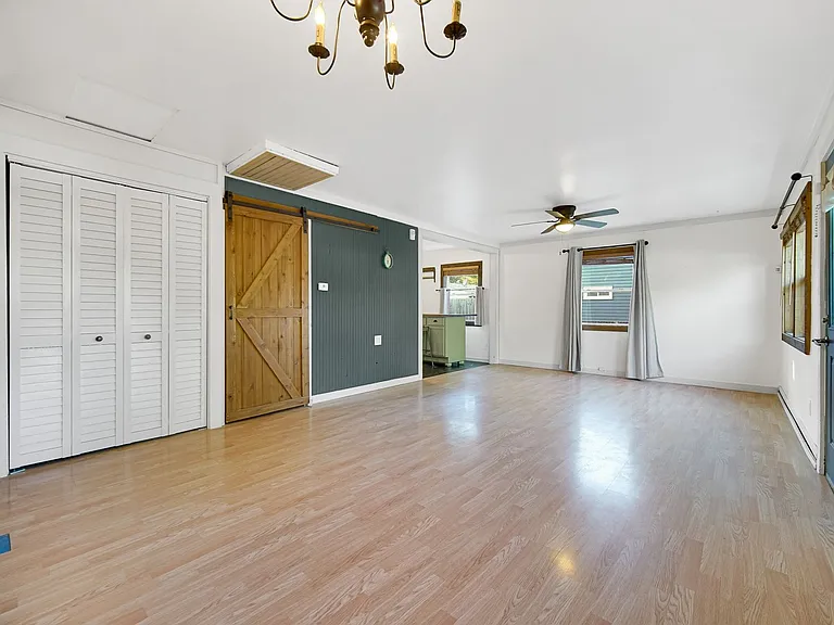 6410 Grand Ave — Photo 7