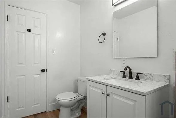 3933 Nicolet Ave #8 — Photo 8
