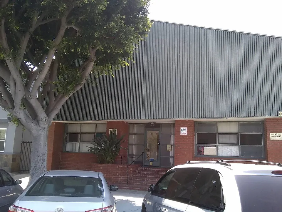 245 Linden Ave