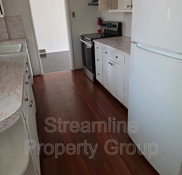 33 S Colorado Blvd — Photo 12