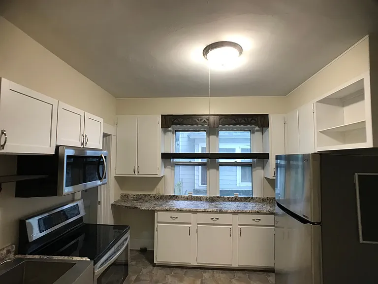 1541 D Ave NE #A — Photo 10