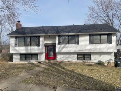 2016 Jenny Wren Rd, Lawrence, KS, 66047