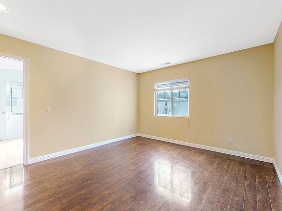 5th image of 851 Bryce Canyon Ave